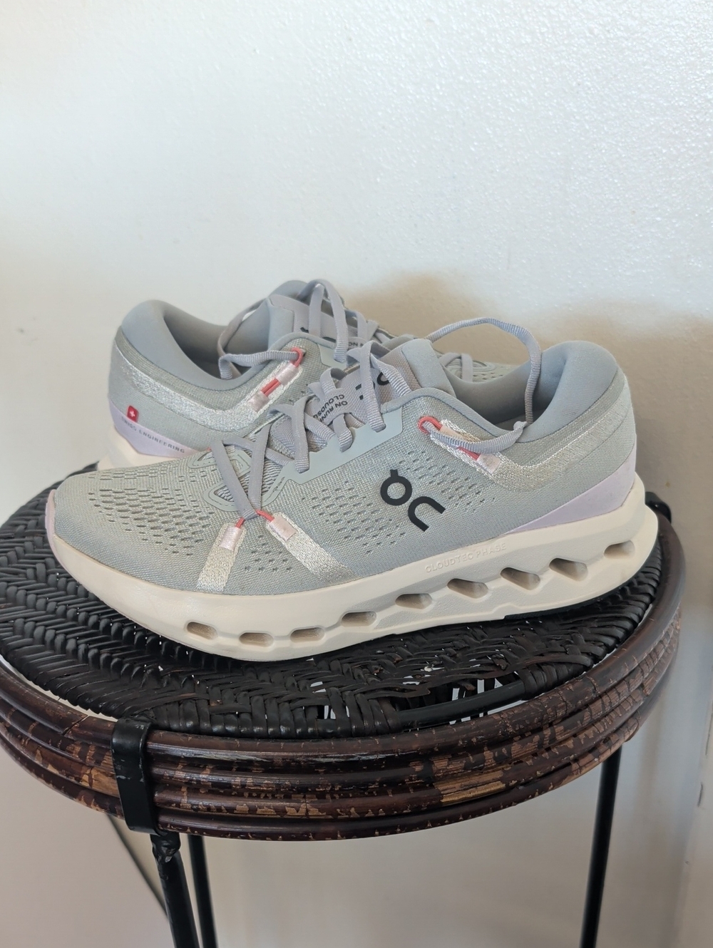 On Cloudsurfer 2 Womens Size 9 Athletic Running Walking Shoes Sneakers